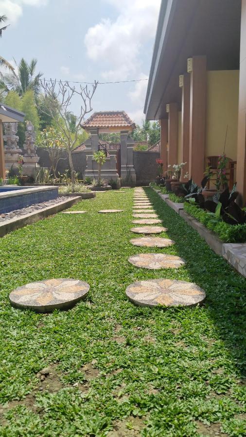 D'Natha Villa Ubud ภายนอก รูปภาพ